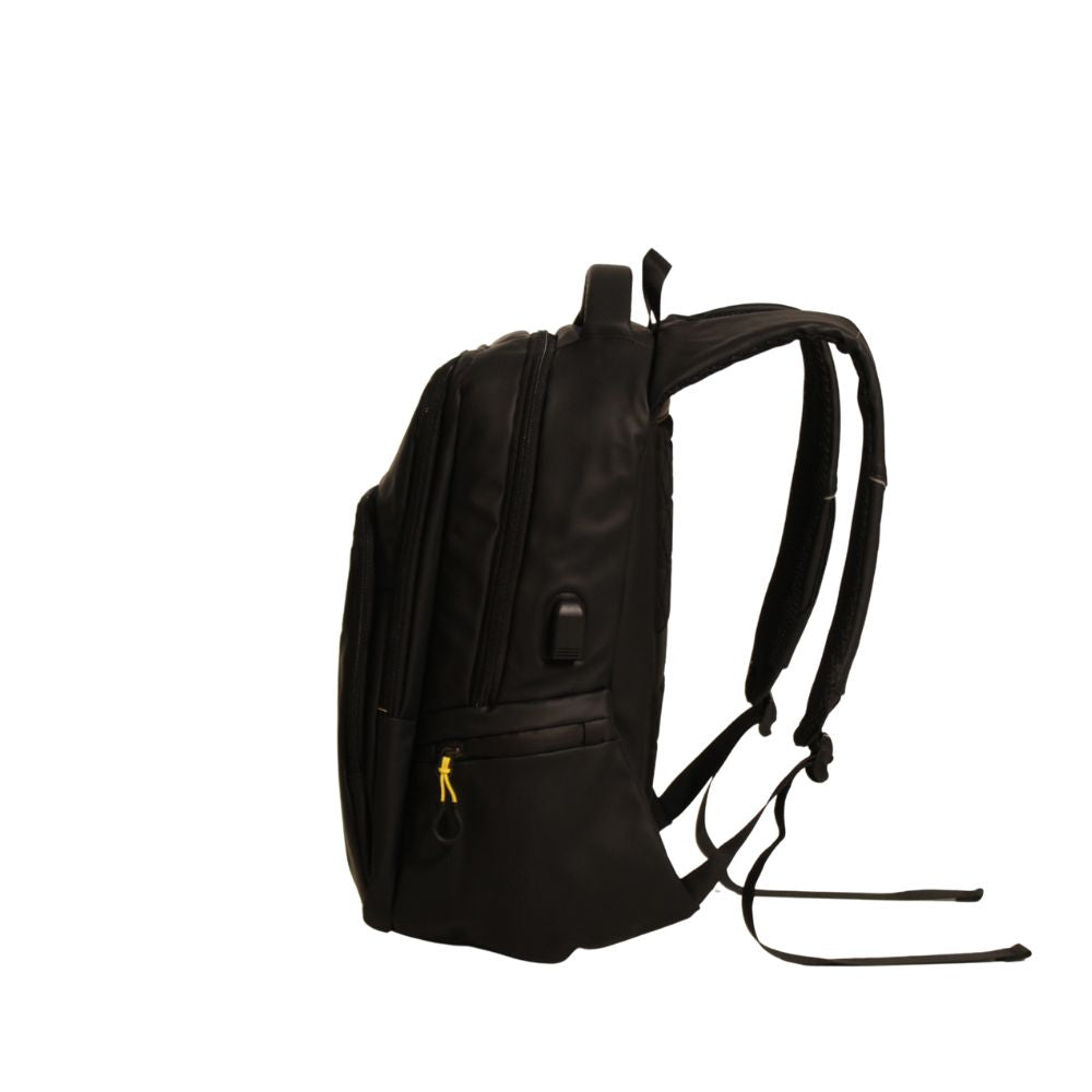Mochila de goma negra