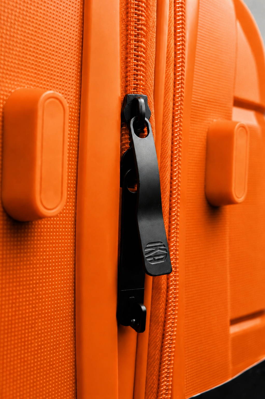 Mala de Viagem Grande 32 Kg Polipropileno Com expansor Sammy Laranja