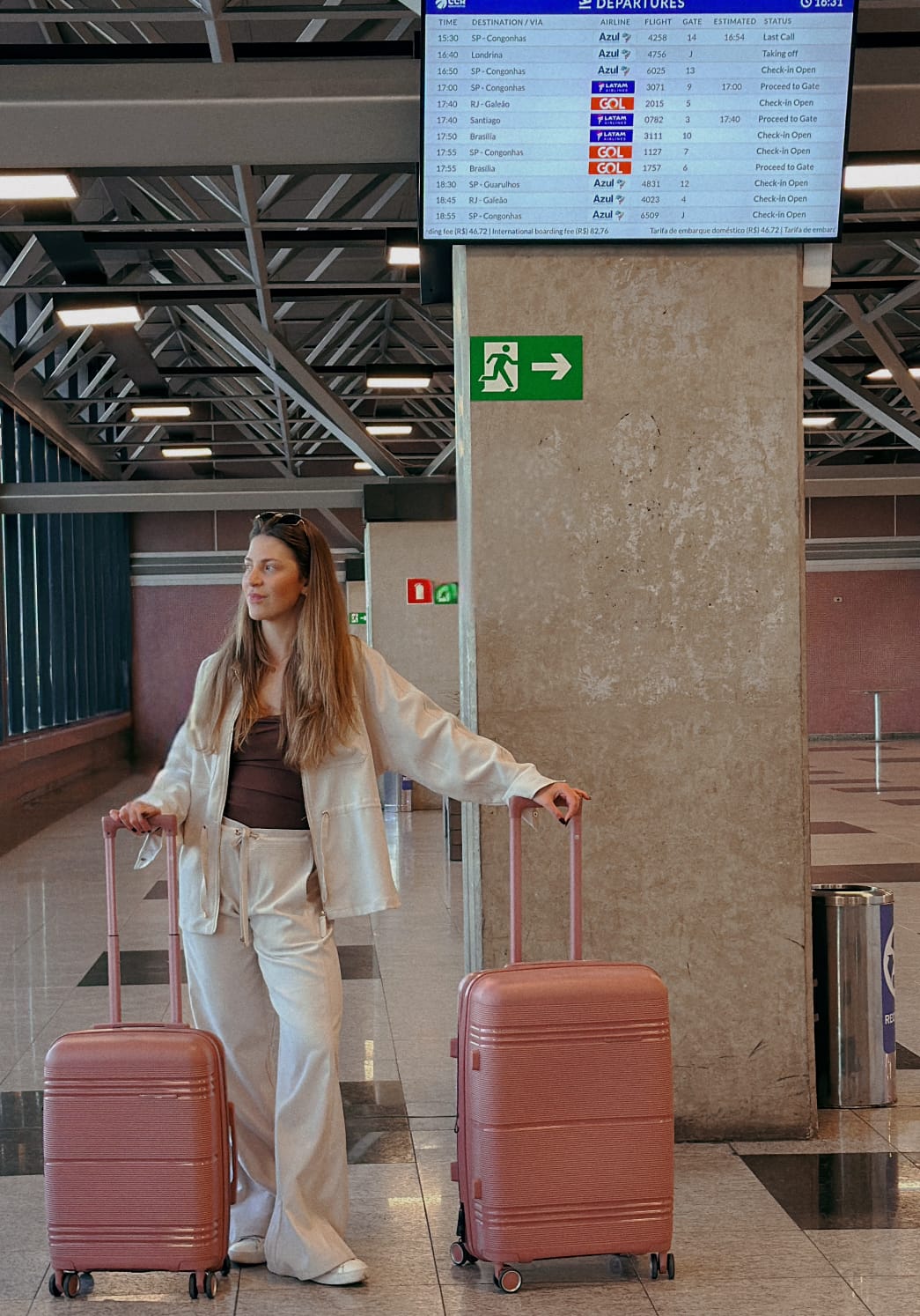 Mala De Viagem Grande 32 Kg Polipropileno Com Expansor Slim Rose