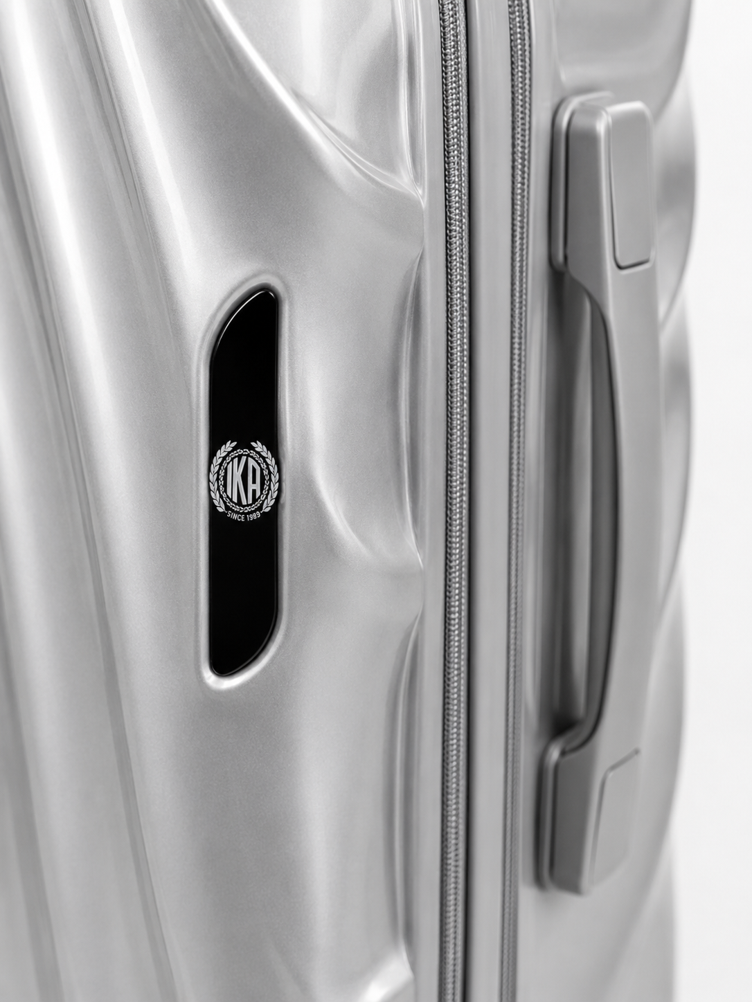 Mala De Viagem Grande 32 Kg Policarbonato +Abs Com Expansor Avalon Cinza
