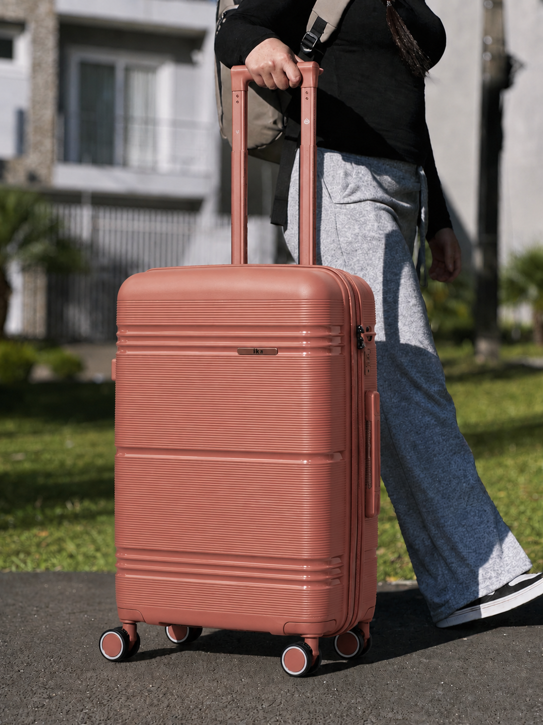 Mala De Viagem Média 23 Kg Polipropileno Com Expansor Slim Rose
