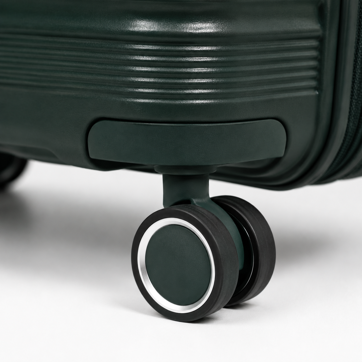 Mala De Viagem Grande 32 Kg Polipropileno Com Expansor Slim Verde