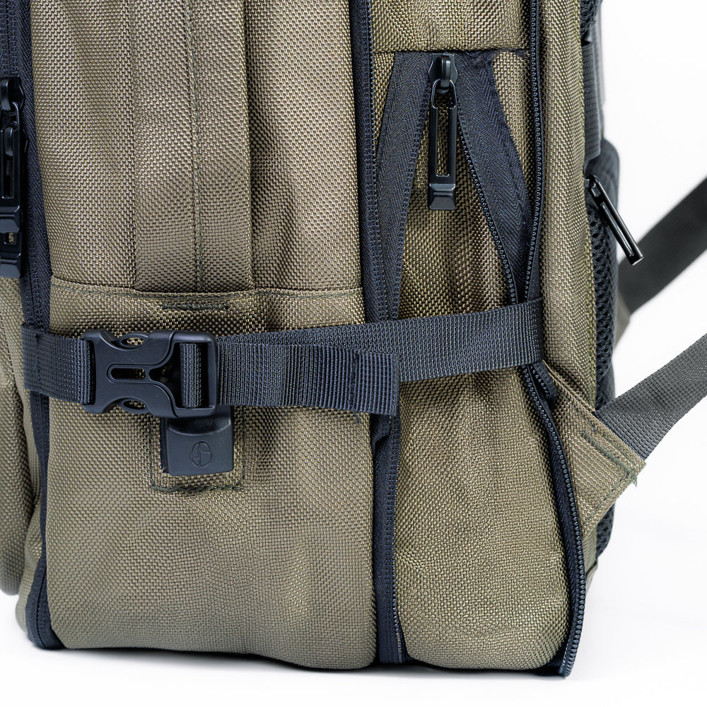 Mochila Grande Pasta 2 em 1 Expansiva Com Entrada USB UrbanX Verde